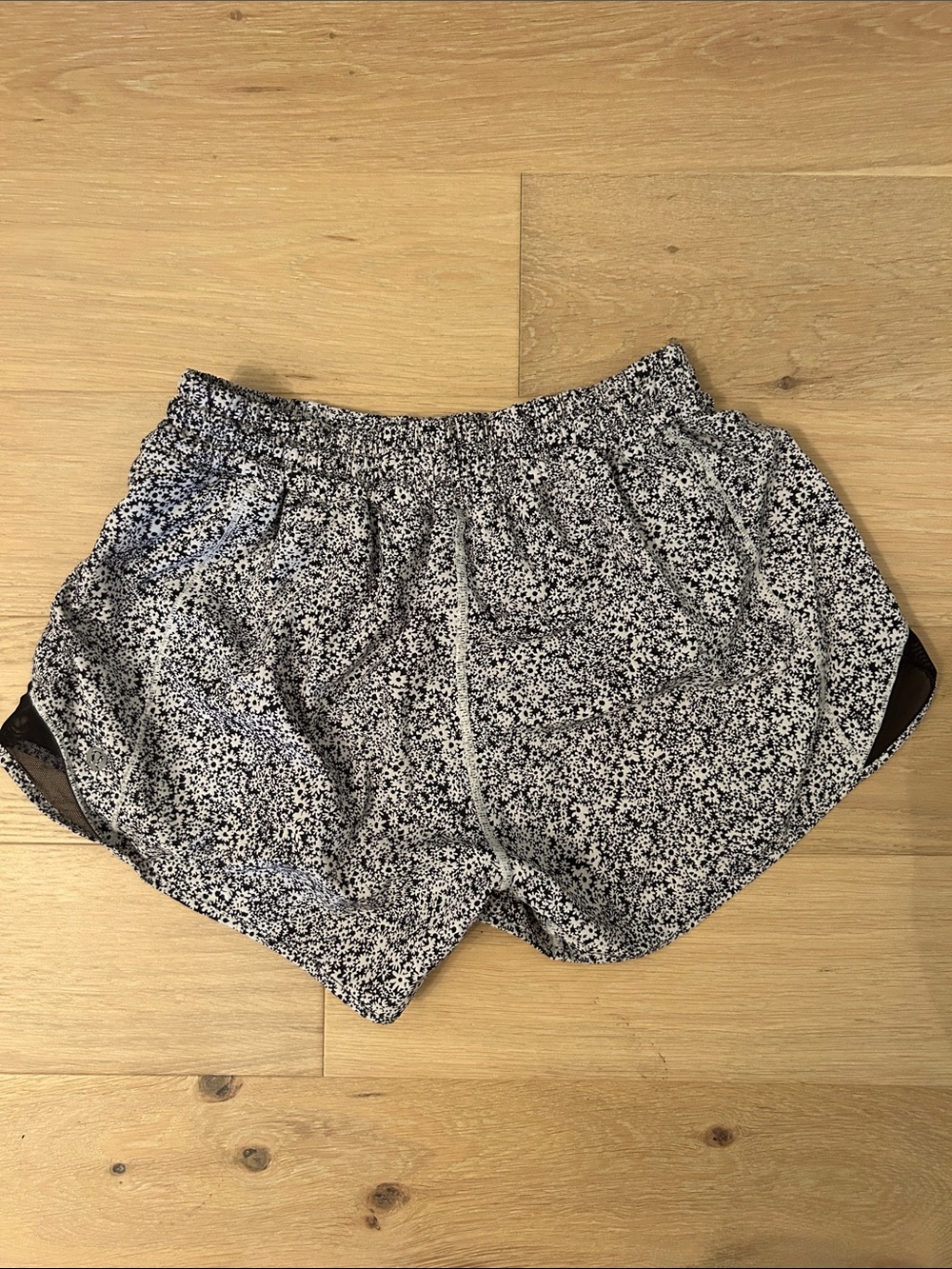Lululemon Shorts - Picture 2 of 4
